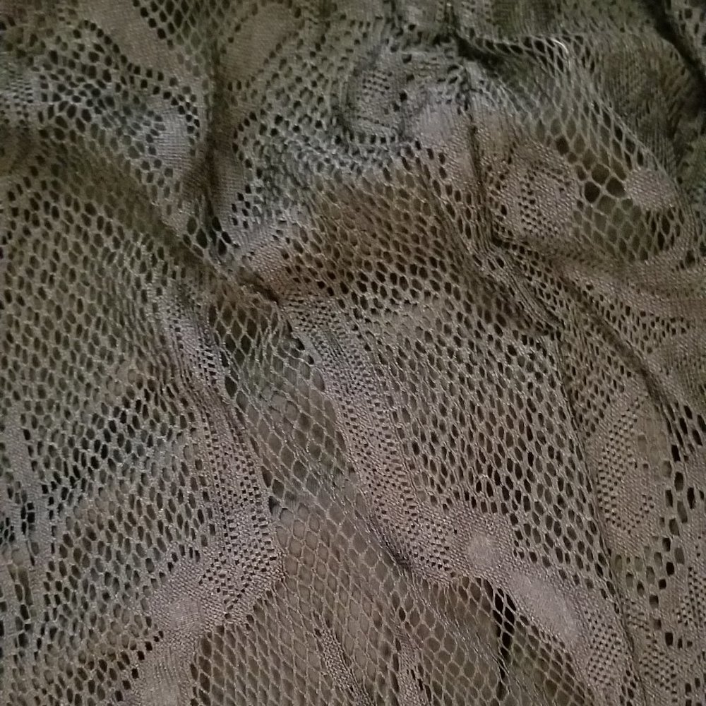 !!3 FOR $25 -- Express Lace LBD - Picture 5 of 6